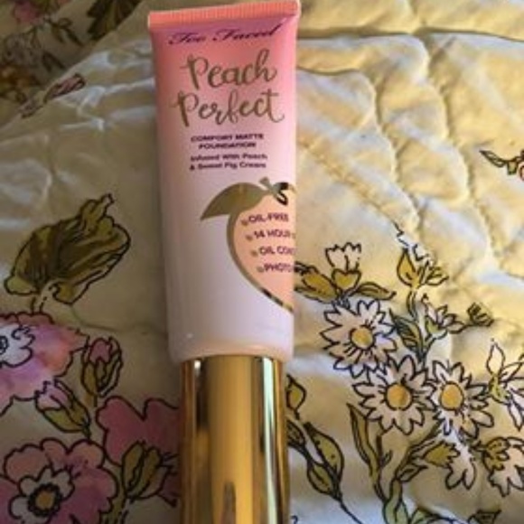 makeup - Picture 2 of 2